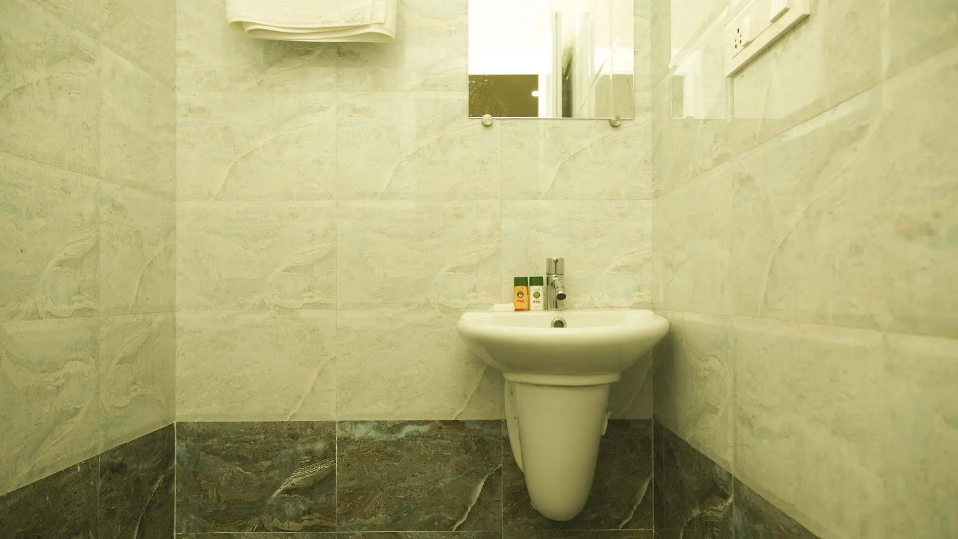 Hotel Dream Land Residency Mananthavady