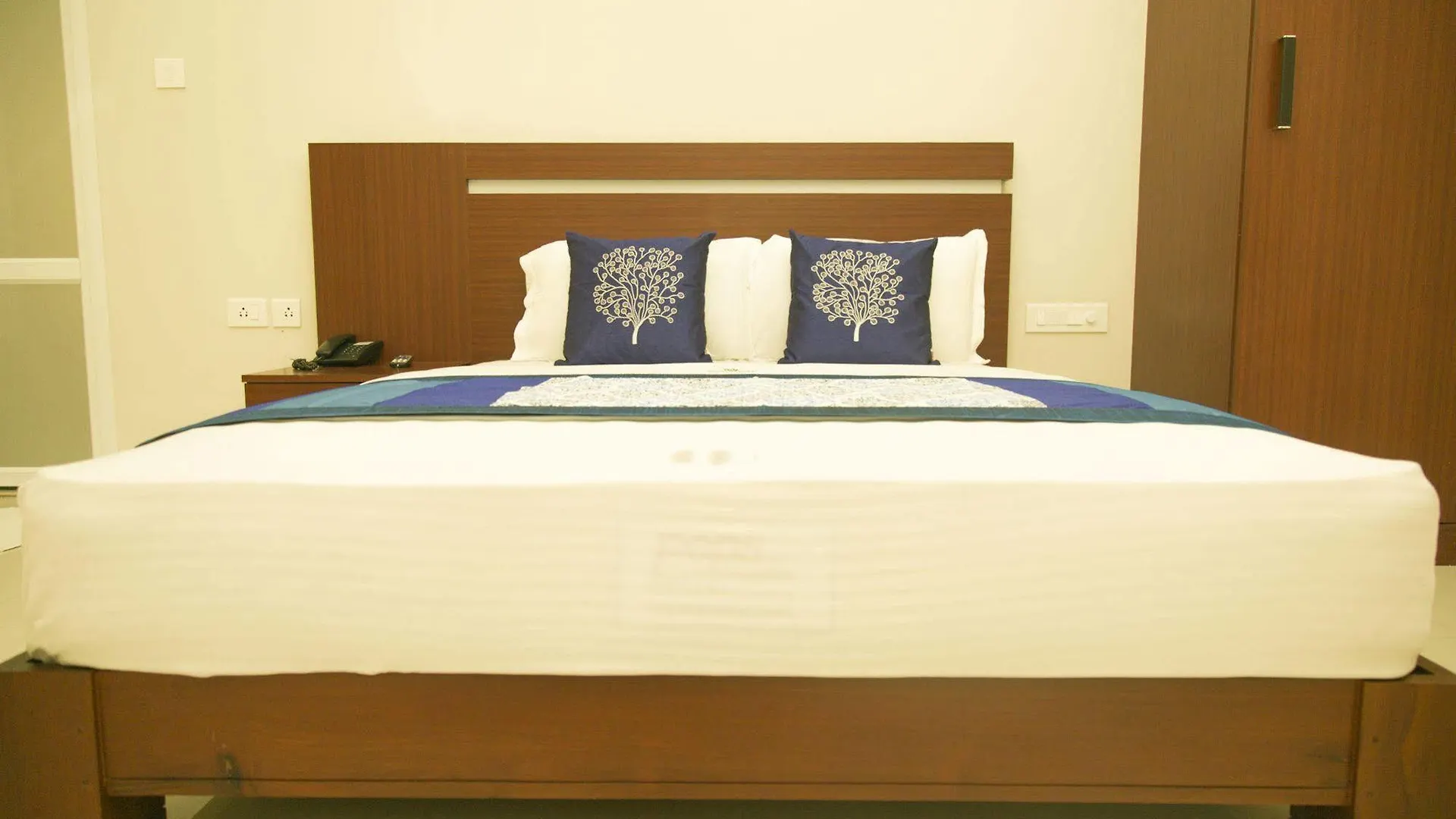 Hotel Dream Land Residency Mananthavady