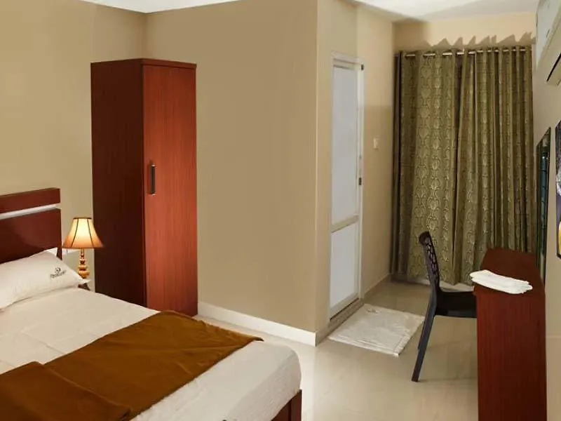Dream Land Residency Hotel Mananthavady