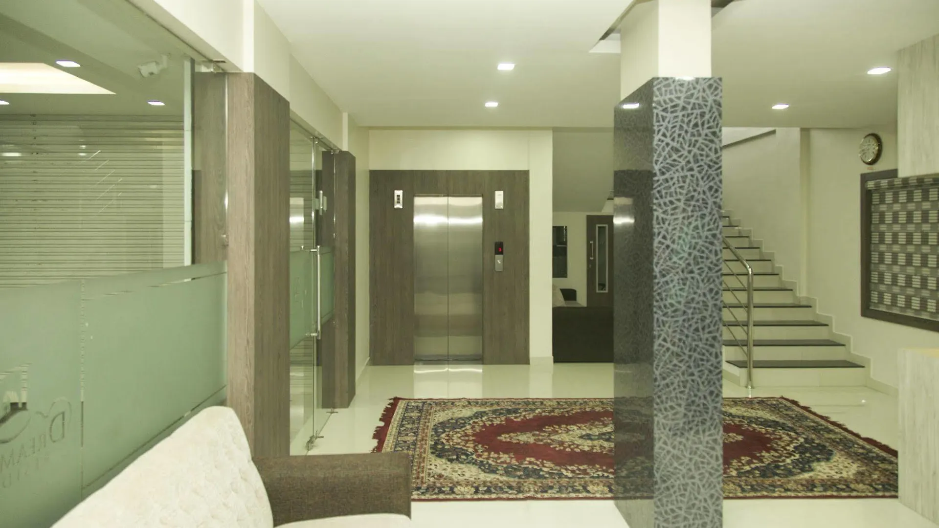 Dream Land Residency Hotel Mananthavady